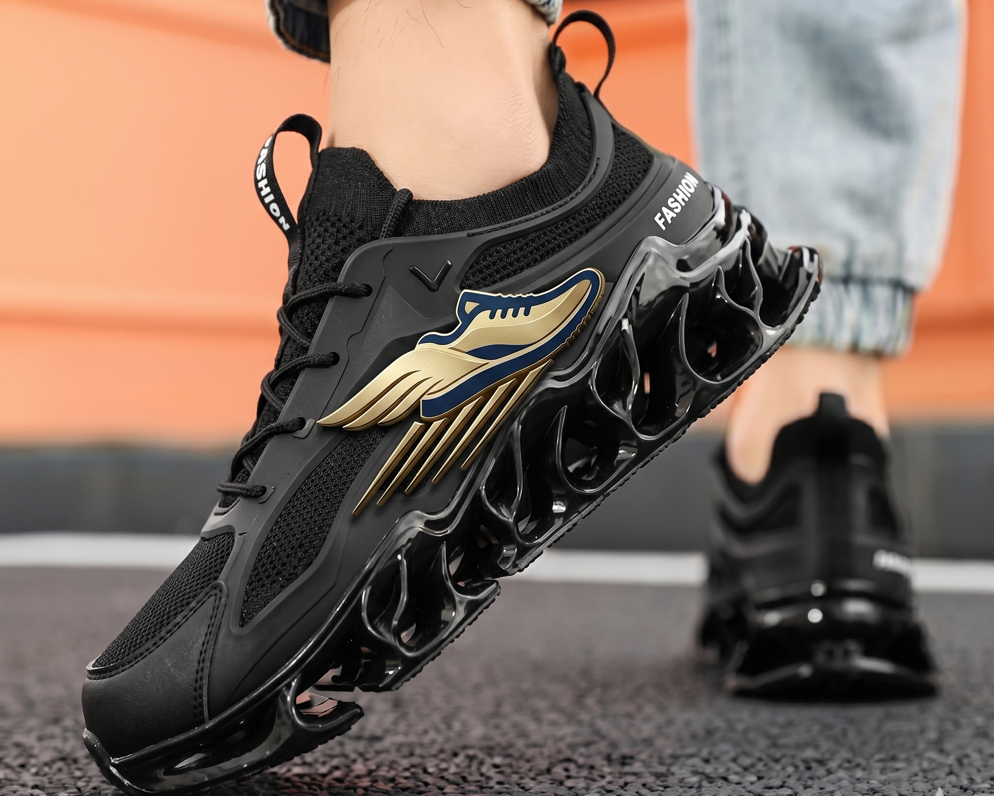 men's sports shoe
